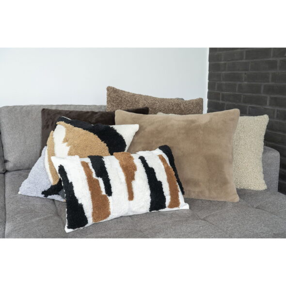 House Nordic - Evora Cushion - Kissen, hellbraunes Kunstfell 45x60 cm – Bild 2